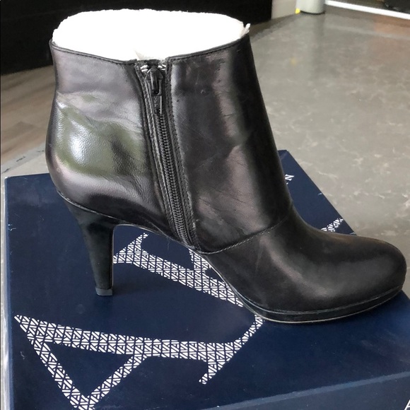 Anne Klein Boots - Picture 4 of 5